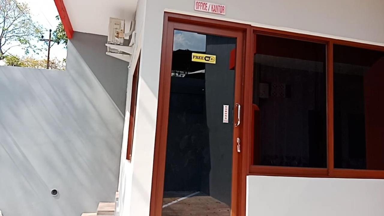Homestay Premium 45 Jepara Exteriör bild
