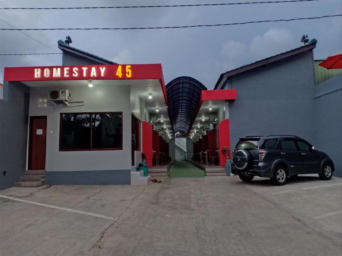 Homestay Premium 45 Jepara Exteriör bild